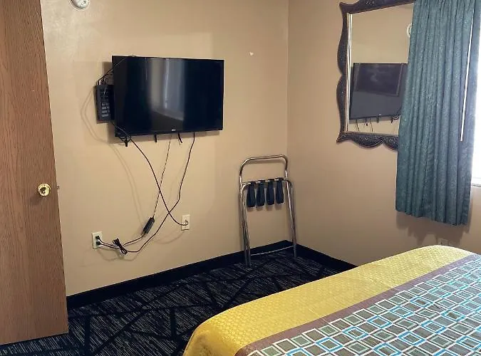 Hotel & 3*