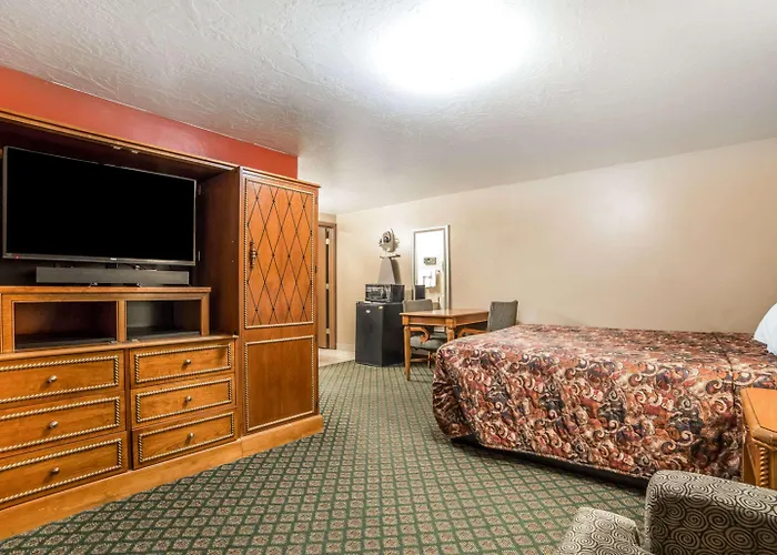Hotel & 3*