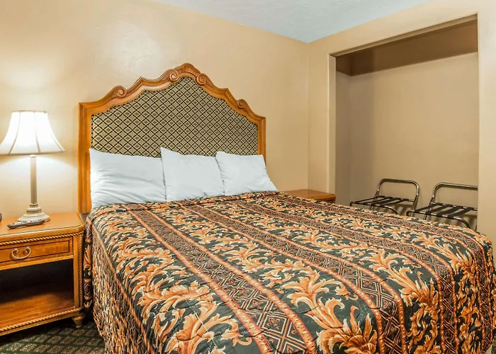 & Hotel 3*