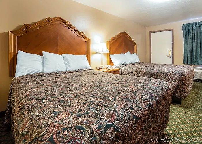 & Hotel 3*
