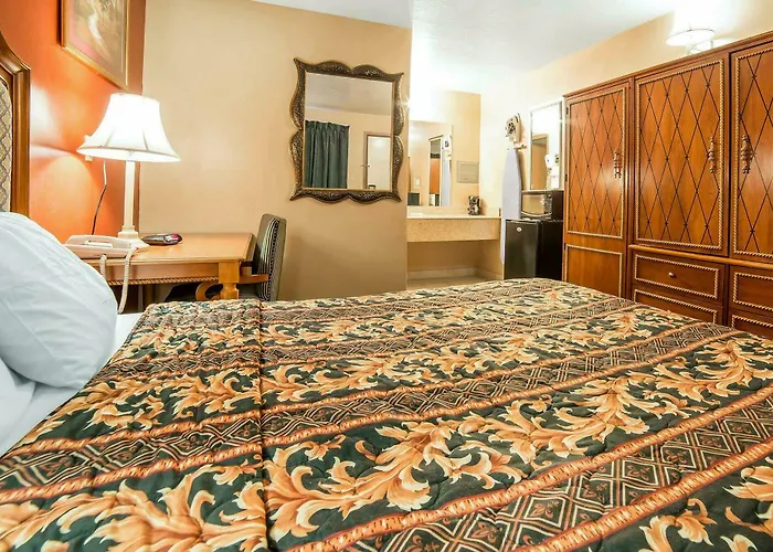 & Hotel